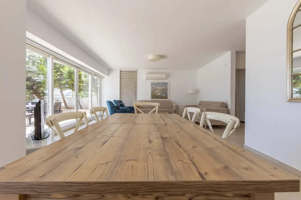 Вилла с видом на море