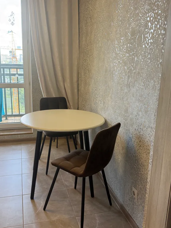 Отличная квартира в новом доме близко к центру города