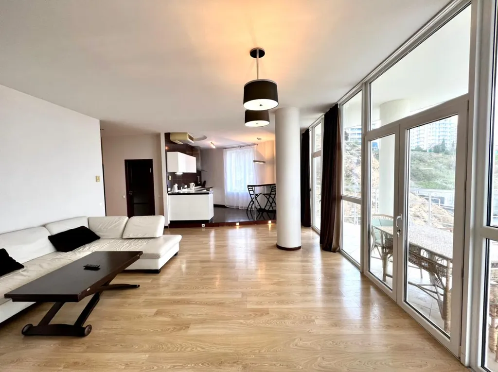 Квартира с видом на море в жк белый дом