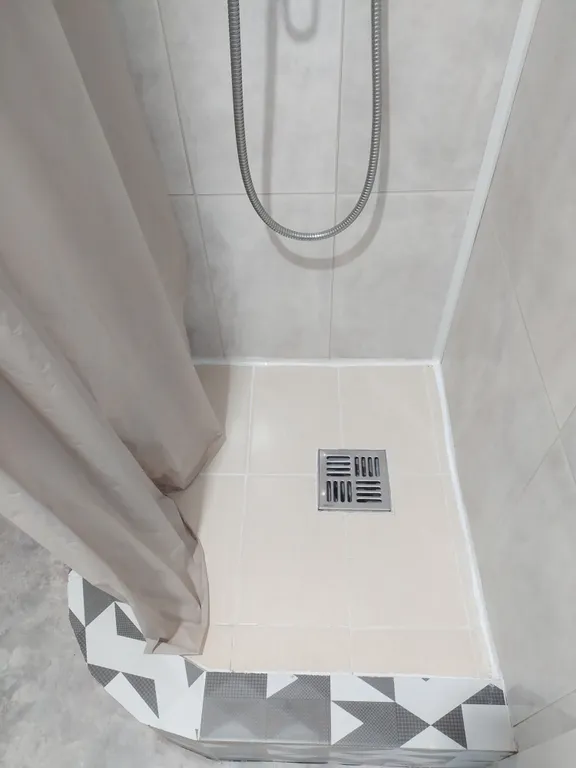 Уютная небольшая студия, 5 минут на метро до центра города