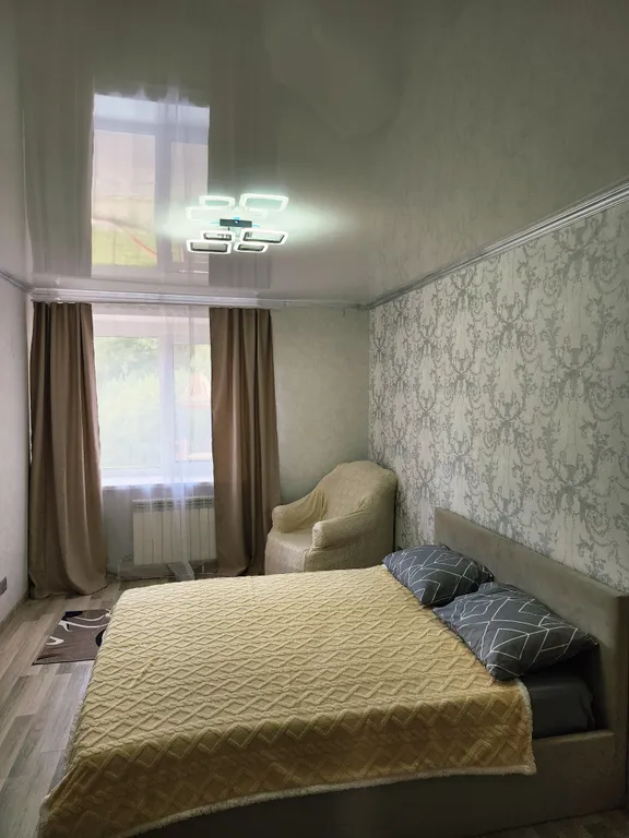 Просторная двухкомнатная квартира в уютном районе города