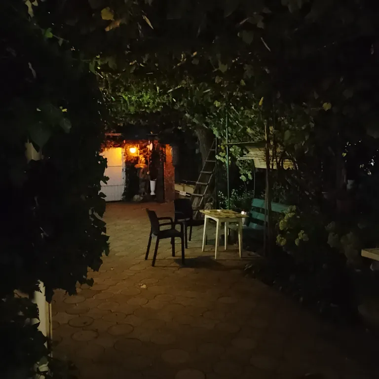 Уютный дом в центре города