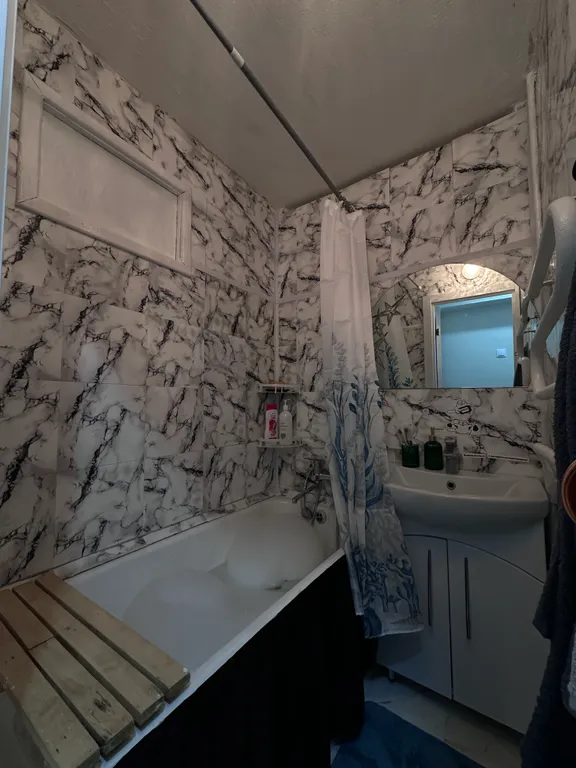 Светлая и уютная квартира в пяти минутах от площади Победы