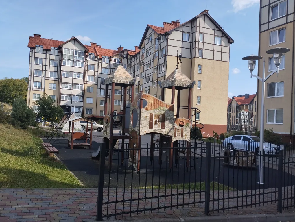 Квартира Уникальная квартира с выходом на свою зелёную террасу, до моря 15 минут — Светлогорск