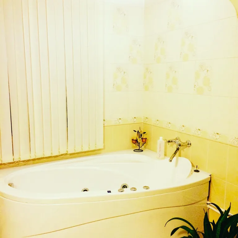 Квартира на горнолыжном курорте с видом на гору и камином