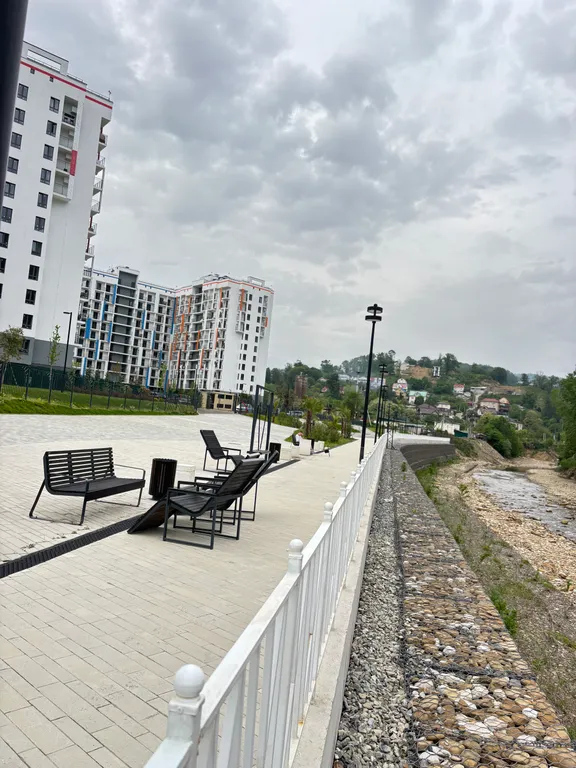 Уютная видовая студия с дизайнерским ремонтом