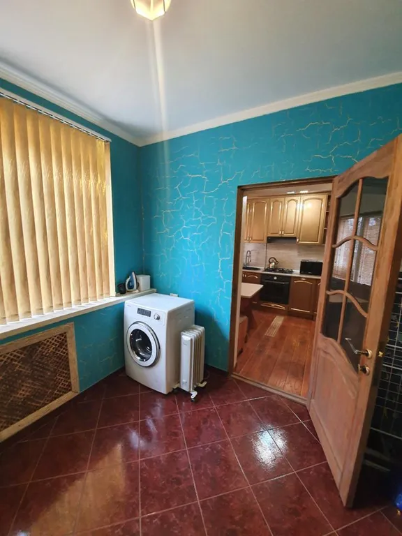 Часть дома из 3-комнат, с отдельным входом в центре курортной зоны