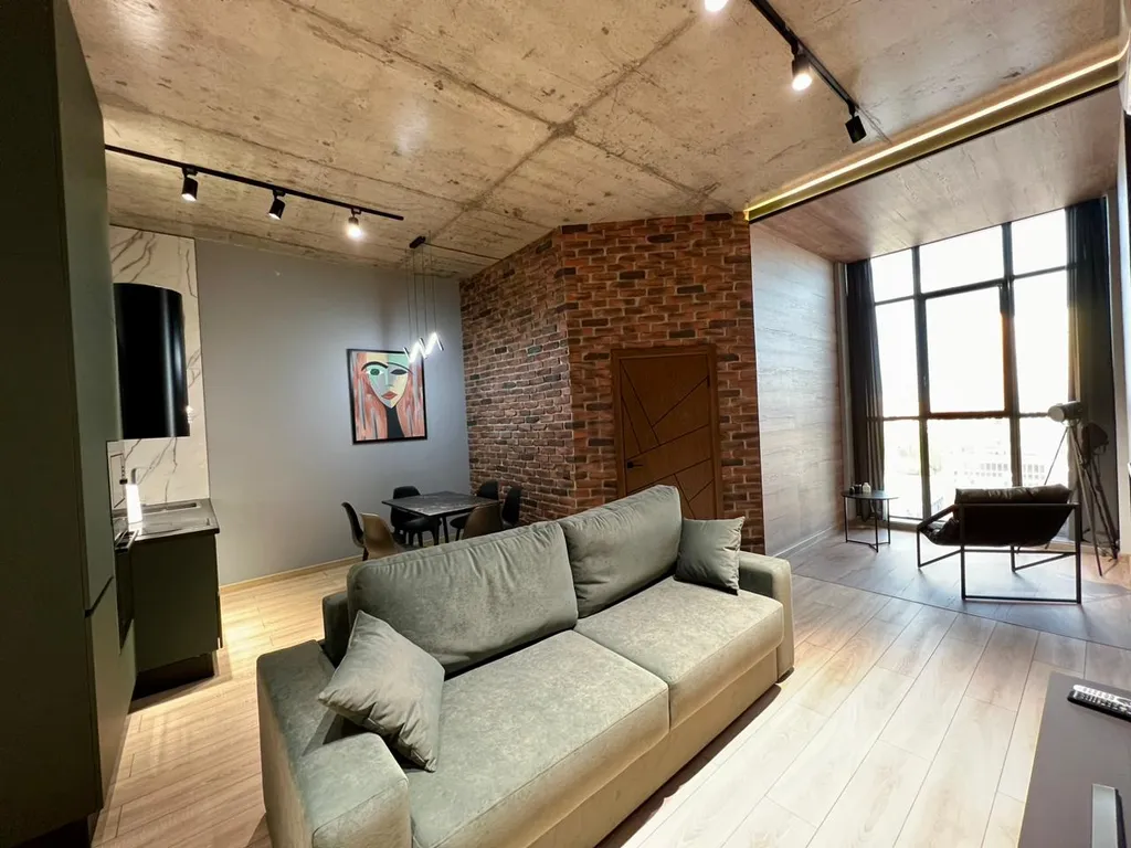 Дизайнерская квартира в центре города — аренда посуточно в Уфа