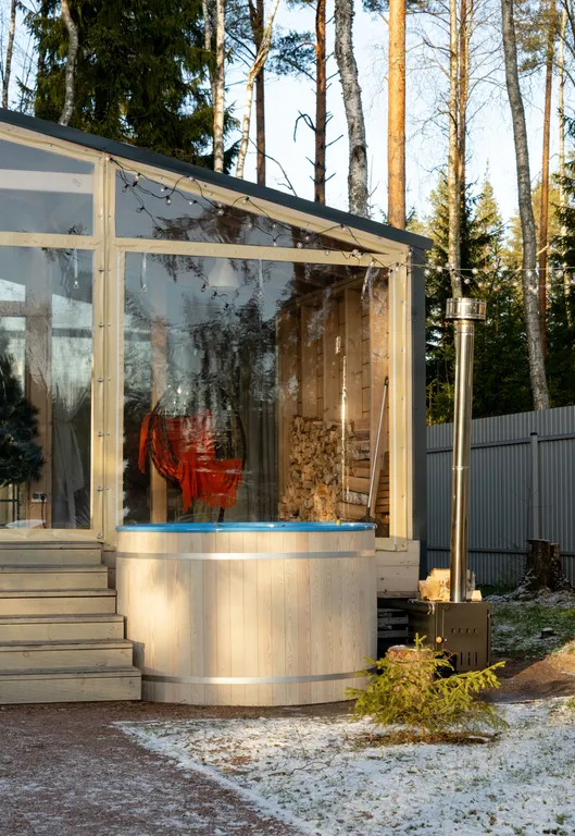 Семейный дом с купелью