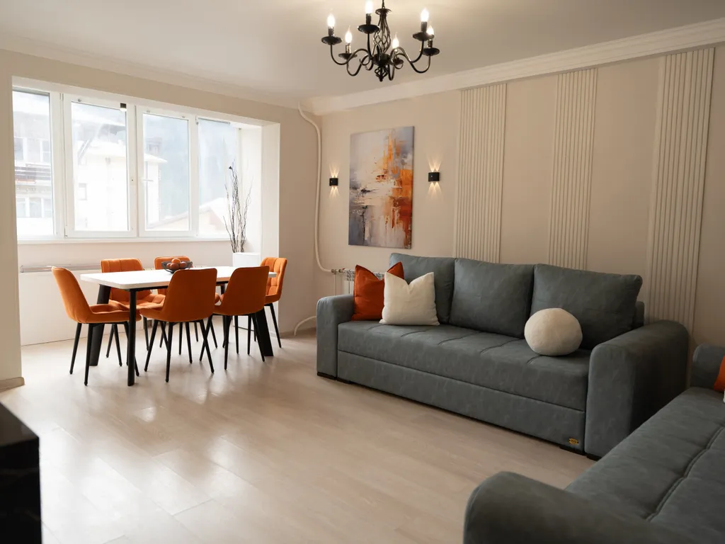 Дизайнерская квартира с видом на горы в центре Домбая