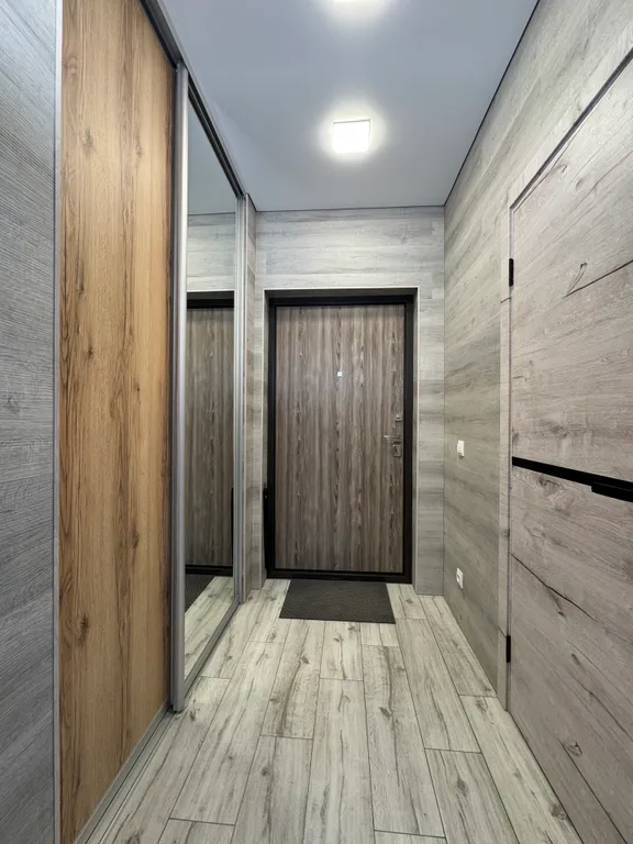 Студия с парящей кроватью