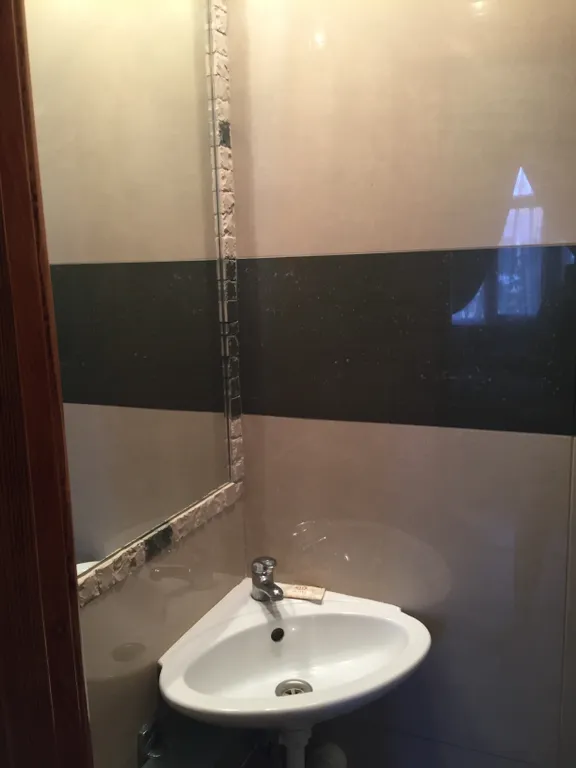 Уютный двухэтажный коттедж  с садом