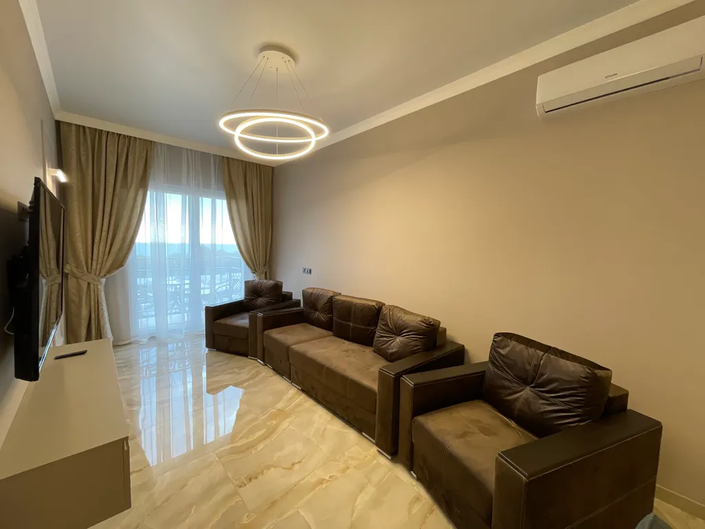 Квартира 3-комнатная с видом на море, дизайнерский ремонт