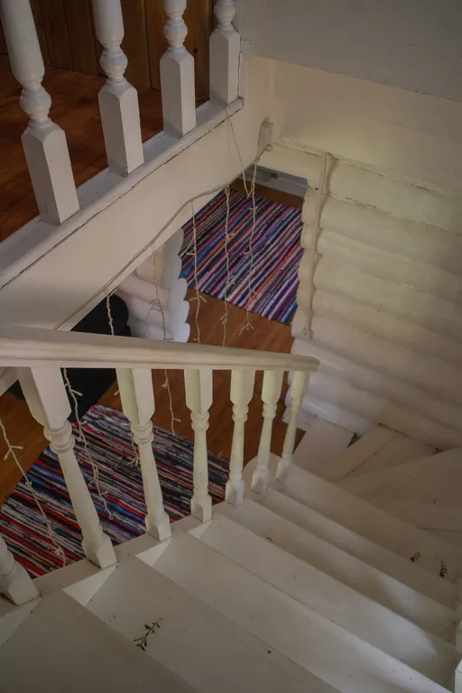 Дом в соснах