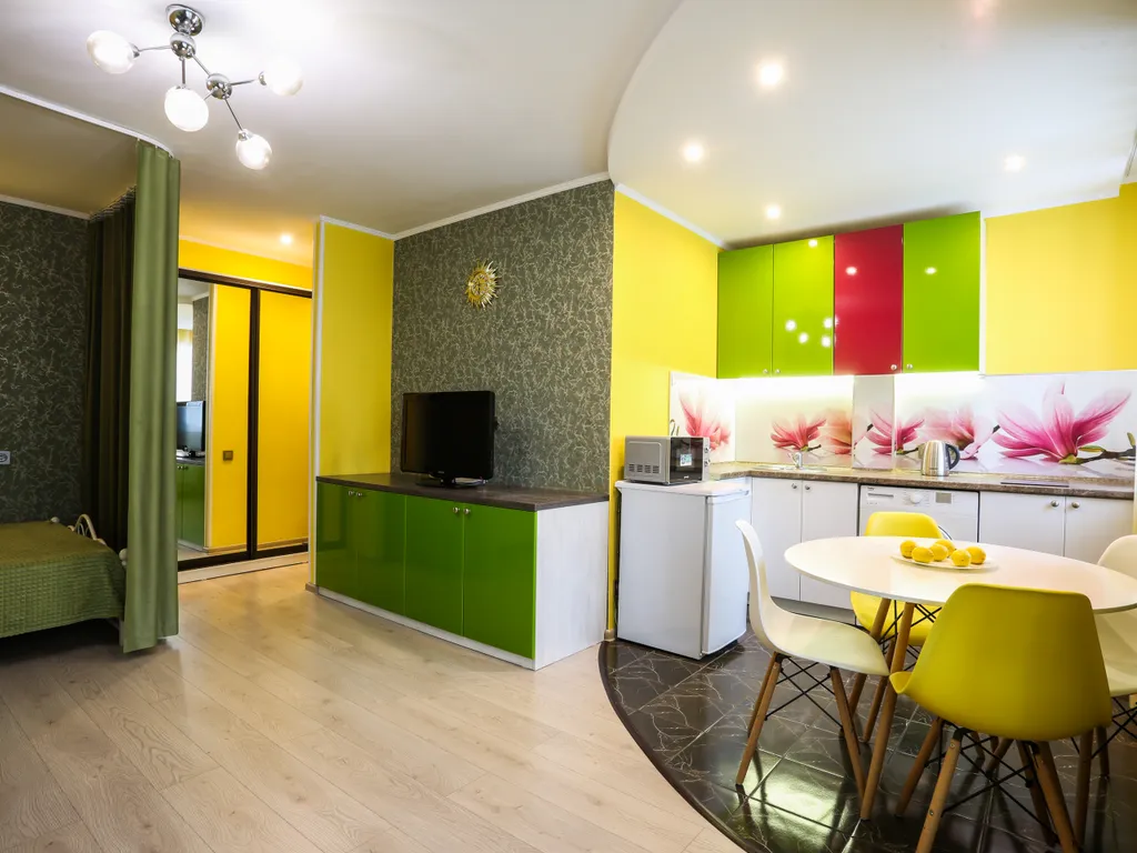 Студия у набережной реки Кама