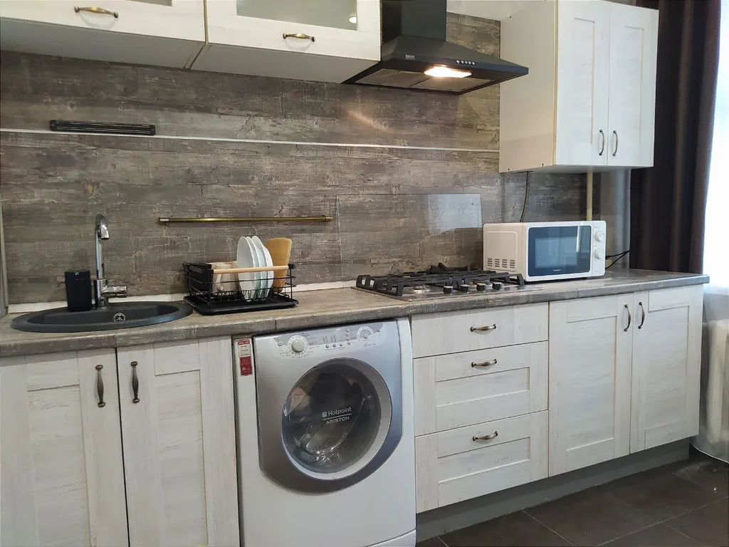 Квартира Просторная однокомнатная квартира с лоджией — Ярославль