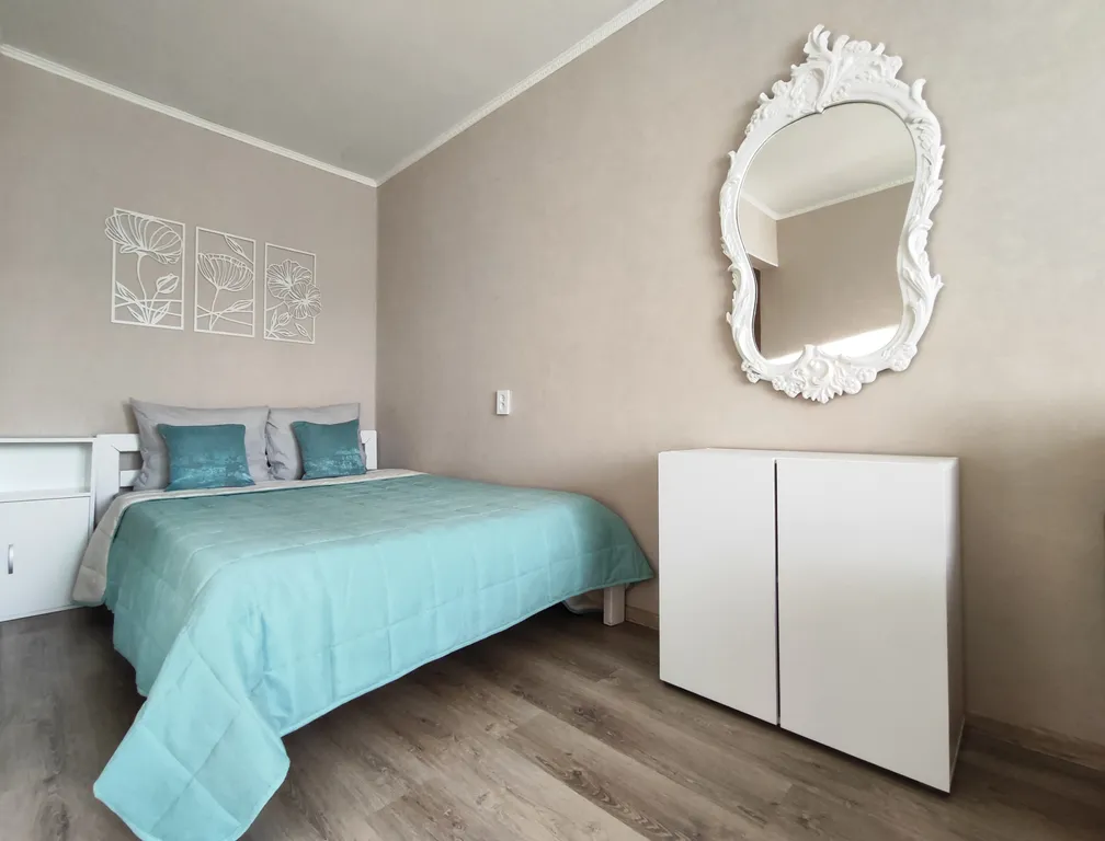 Оригинальная 1-комнатная квартира с застекленной лоджией — аренда посуточно в Ступино