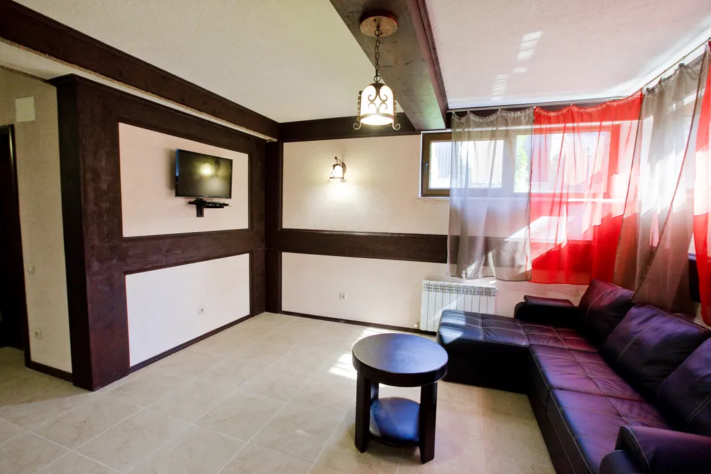 Коттедж с бассейном темп. +35 градусов