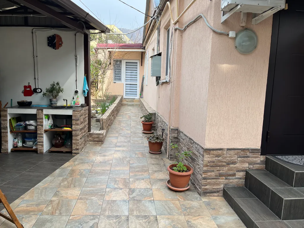 Коттедж Дом в центре города — Геленджик