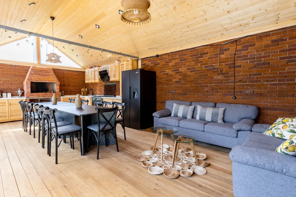 Shindisi Residence, VIP Villa