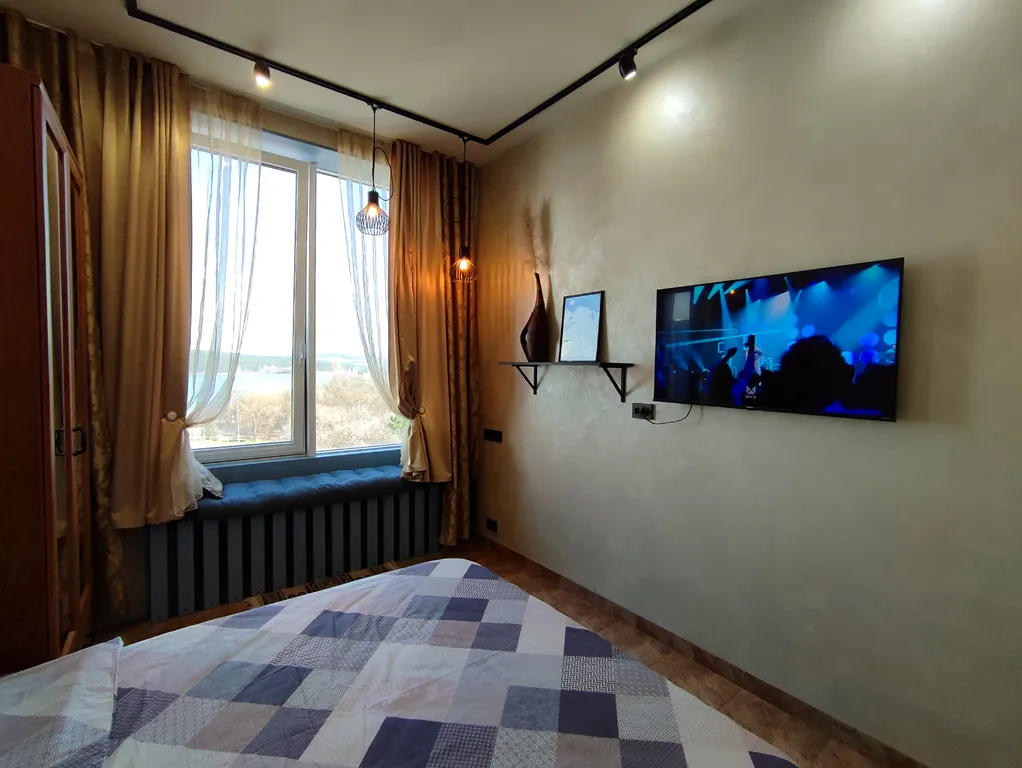 Уютная студия лофт, с очень красивым видом на горы