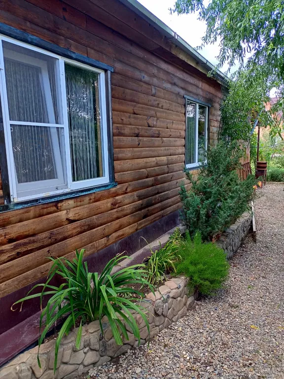 Дом на Охотничьем в центре посёлка