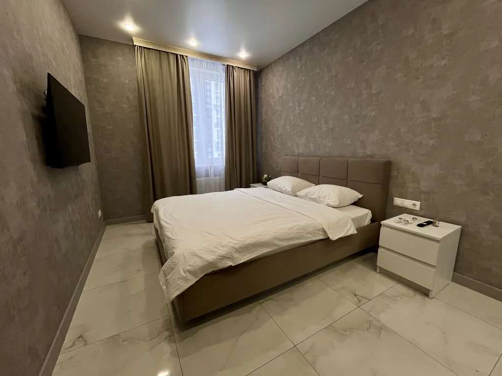 Просторная квартира со стильным интерьером и уютной атмосферой