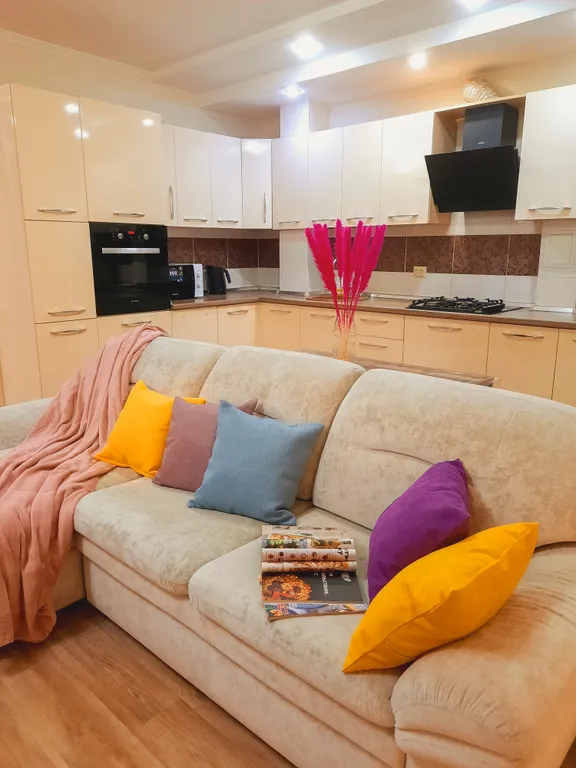 Квартира 3-комнатная в центре города, рядом УИГА, Академия Речи, ГлазЦентр — аренда посуточно в Ульяновск