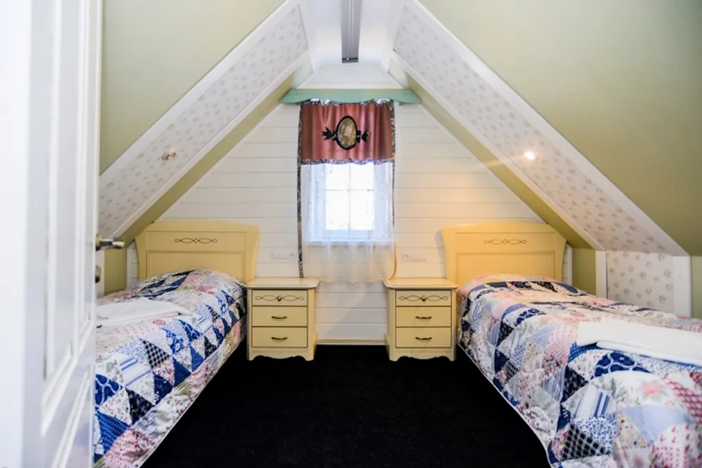 Дом возле монастыря