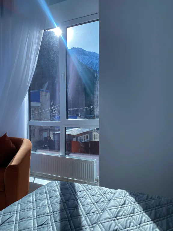 Апартаменты с видом на горы и озеро