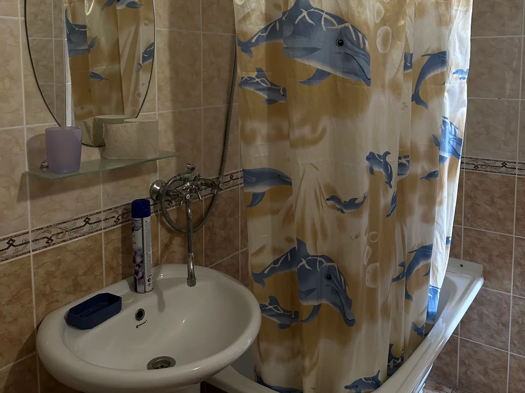 Квартира Квартира Трехместный номер 4 в частном доме Лужайка — Лазаревское