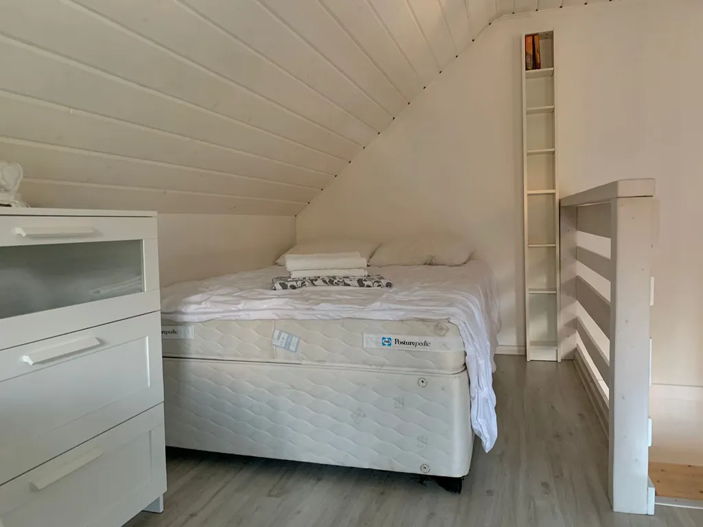 Домик близ Сорочан с баней-бочкой