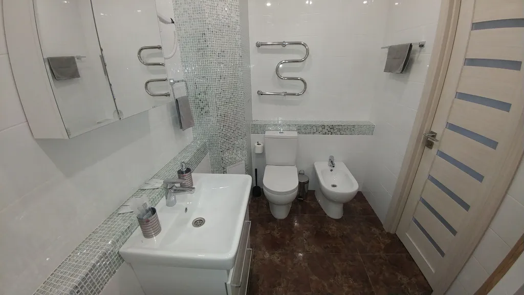 Евродвушка с камином и джакузи около увауга