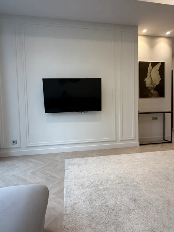 Лаконичный и стильный апартамент с видом на сити