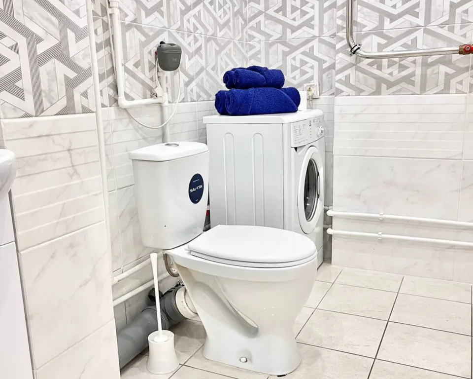 Евродвушка Апарт Гулливер с лоджией в центре