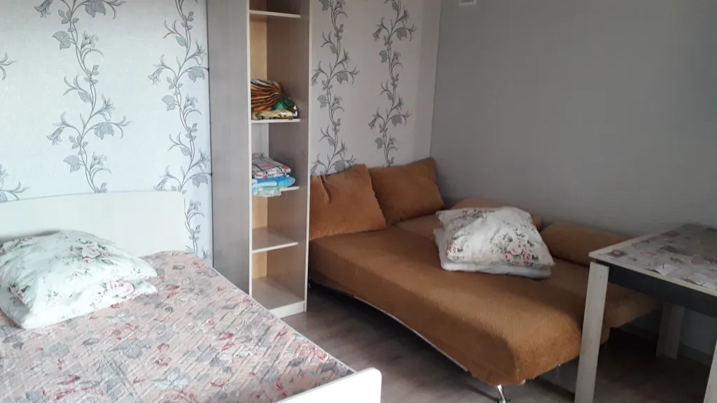 Уютный домик у озера