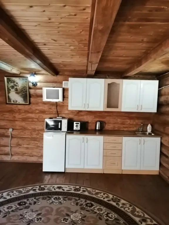 Жилой деревянный двухэтажный дом