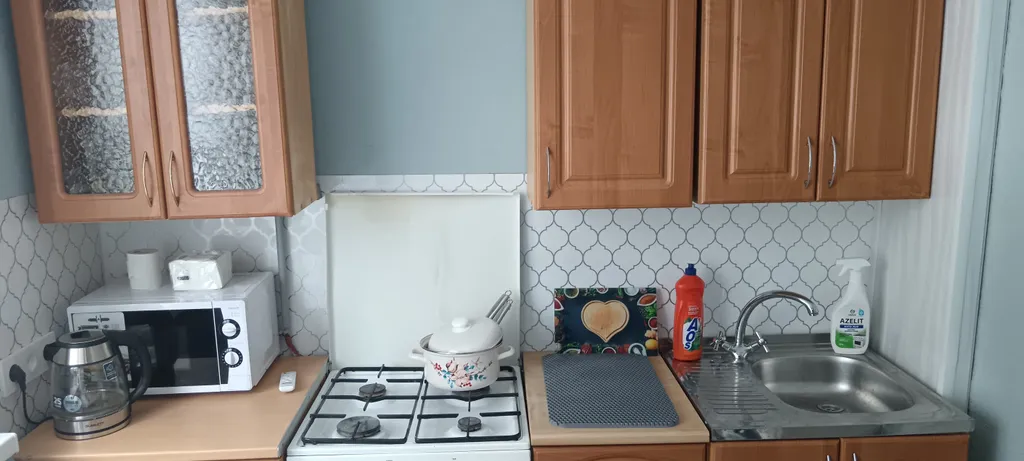 Уютная двухкомнатная квартира с хорошим ремонтом в тихом районе