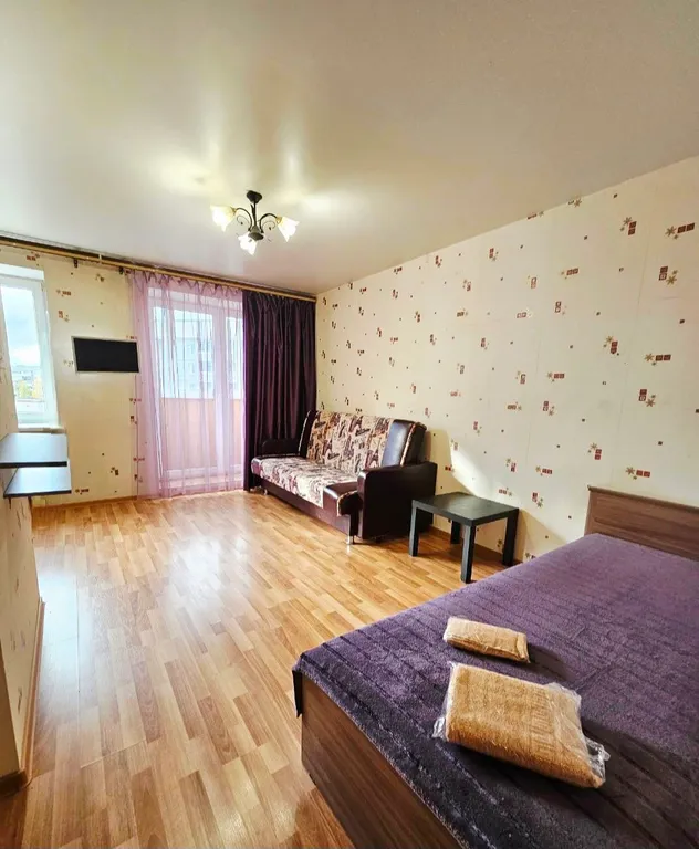 Уютная квартира-студия рядом с ТЦ Главный и Онежским озером — аренда посуточно в Петрозаводск