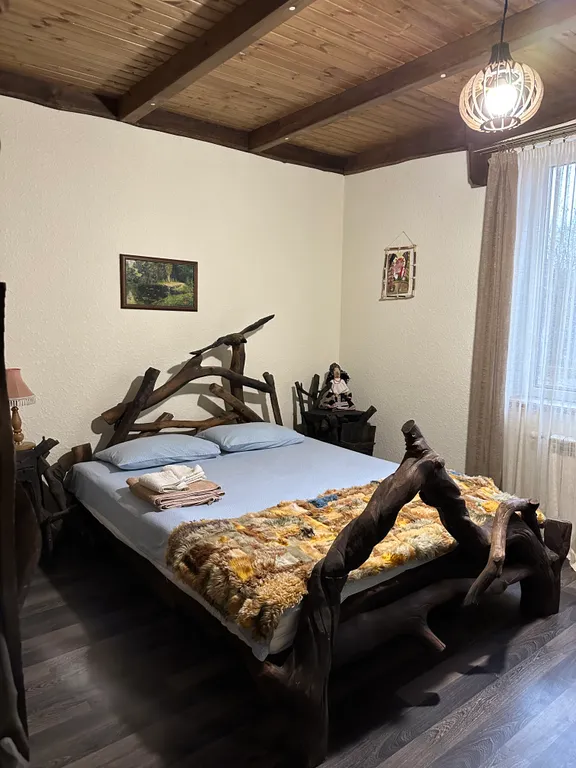 Тихое и комфортное место на берегу реки Лесная