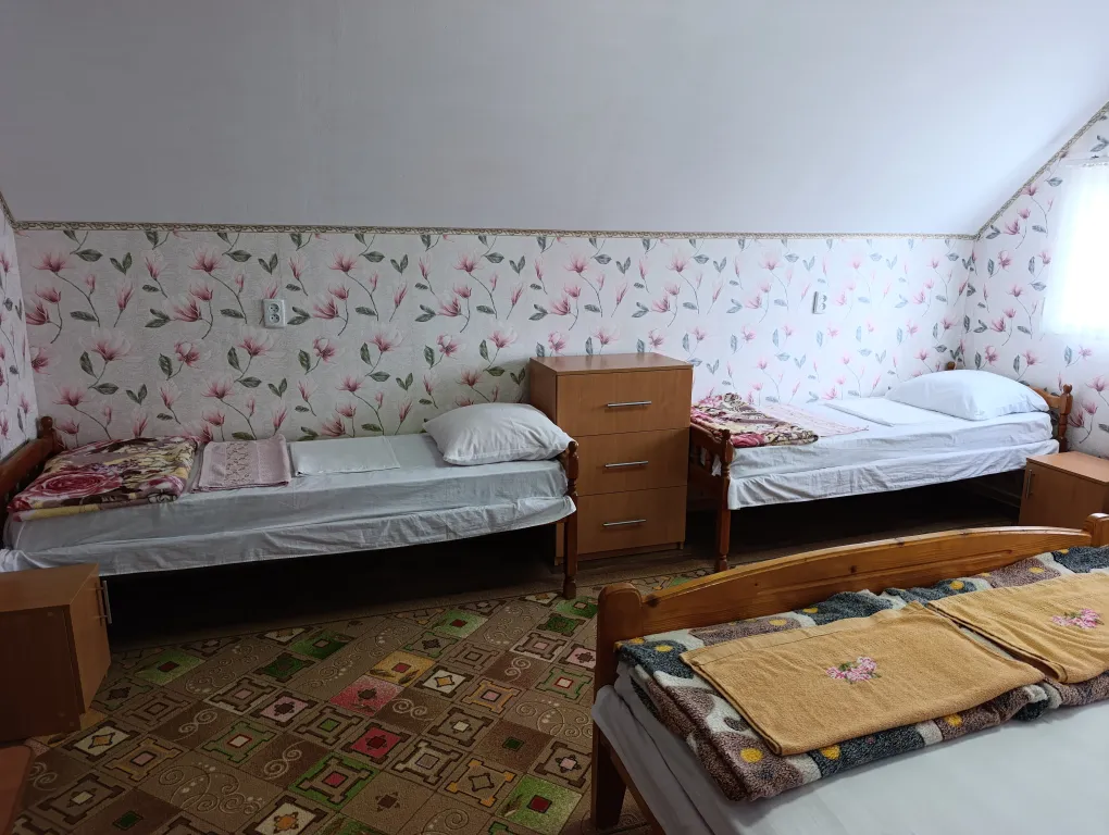 Отличный номер для пятерых на ул. Бирюзова в Судаке