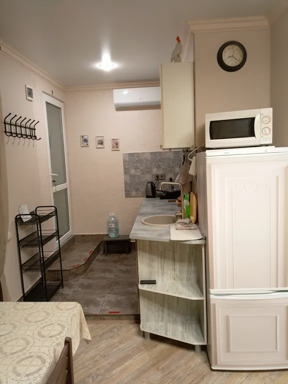 Квартира с большой террасой и барбекю рядом с морем