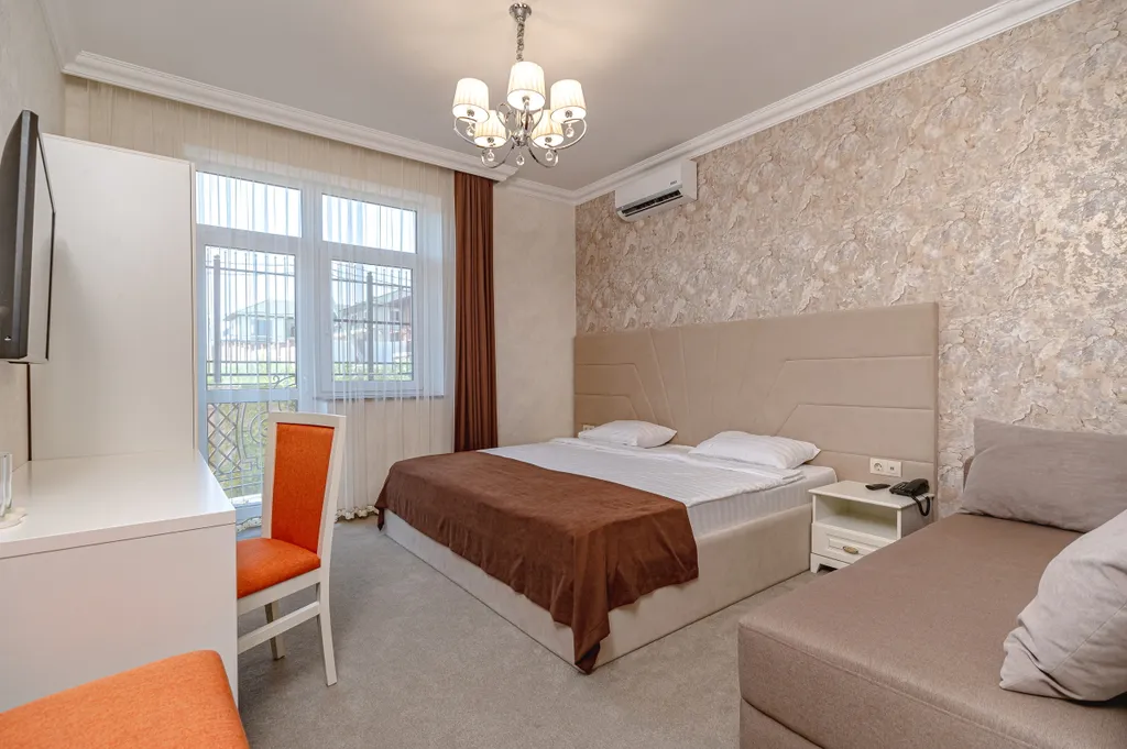 Квартира 3-комнатная Квартира — Анапа