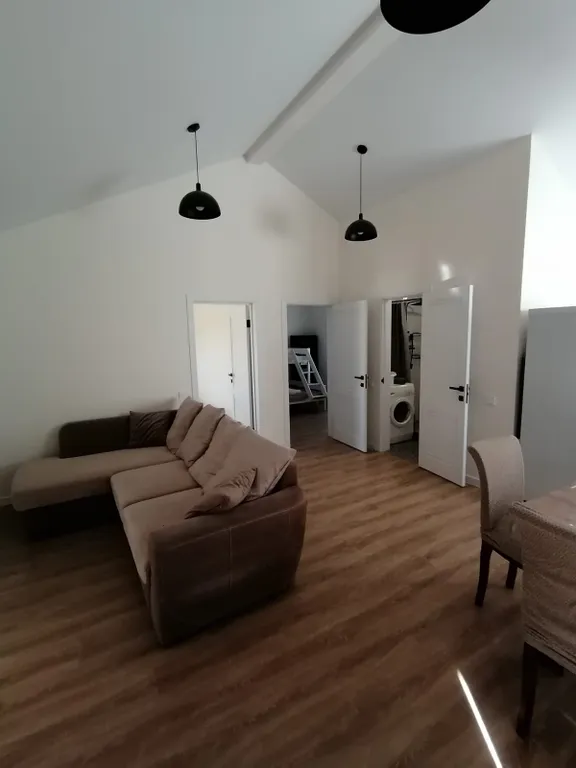 Уютный дом с бассейном под ключ