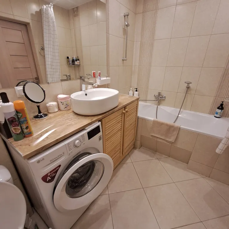 Светлая, чистая и уютная квартира с хорошим расположением