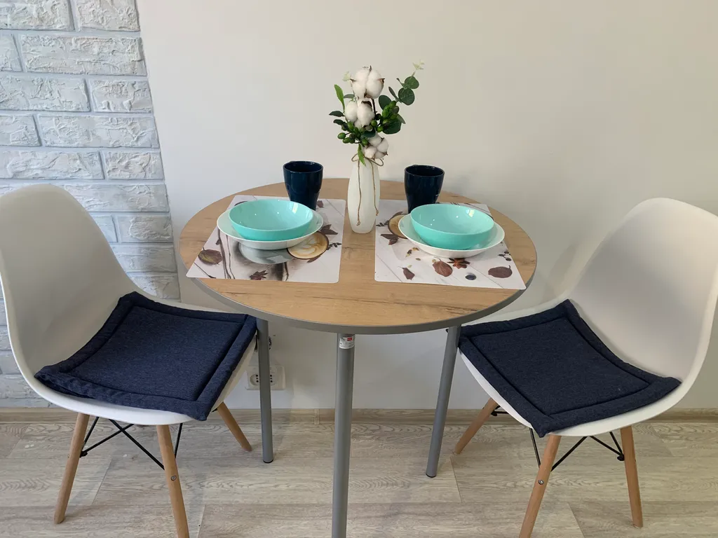 Студия Монстера рядом с жд вокзалом и цирком