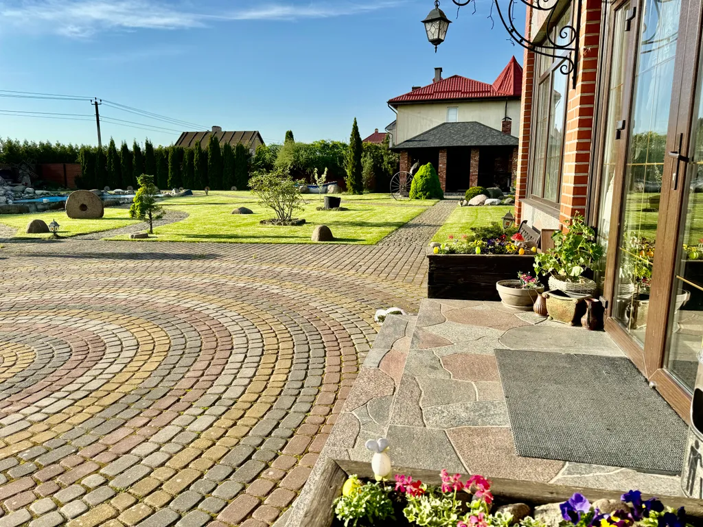 Коттедж Загородный дом с бассейном — аренда посуточно в Луговое