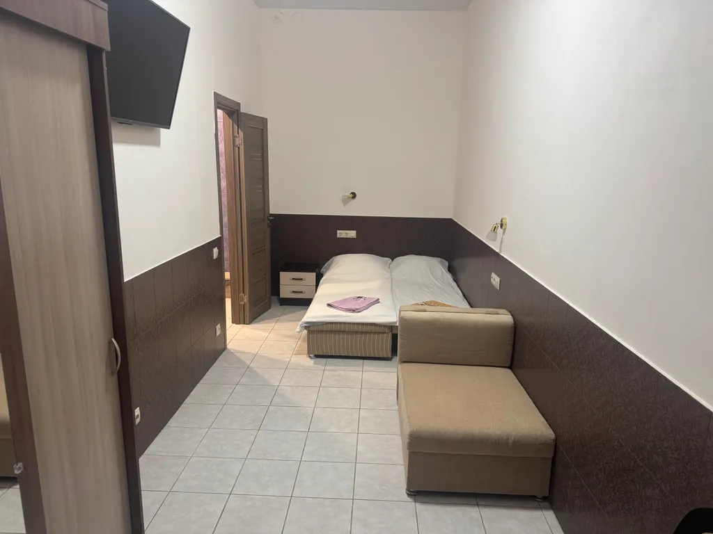 Квартира Комната — аренда посуточно в Семидворье