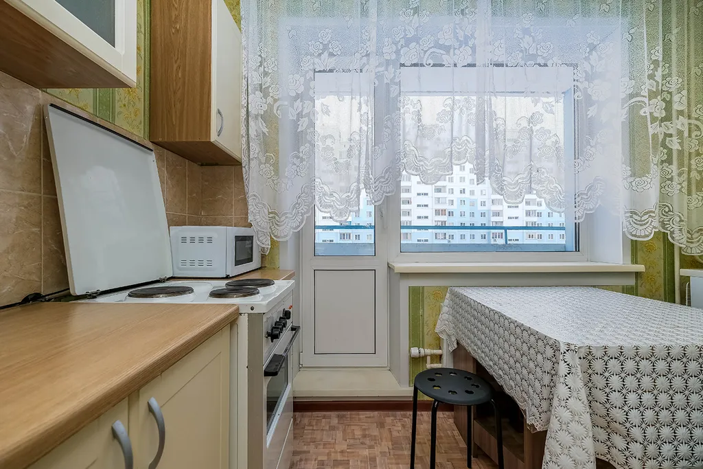 Квартира Квартира рядом с МНТК имени Федорова — Новосибирск