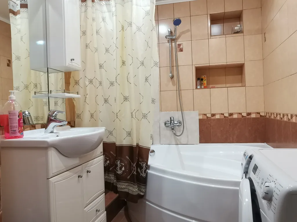 Квартира 2х комнатная Квартира у Реацентра, метро Безымянка — Самара